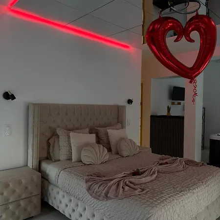 Exceptionnel Versailles Apartment *